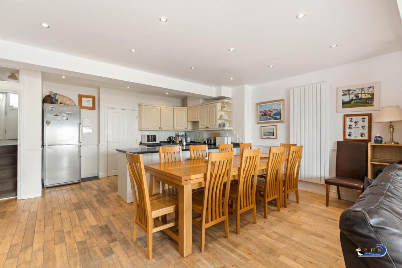 Kilmore - Beach Front House, Direct Beach Access, Spectacular Sea Views サンダースフット エクステリア 写真