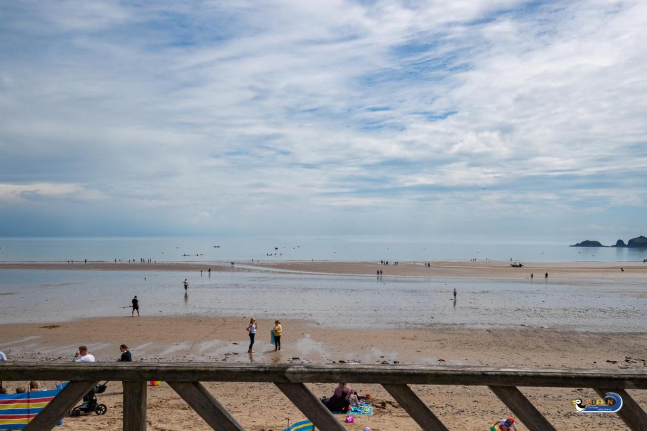 Kilmore - Beach Front House, Direct Beach Access, Spectacular Sea Views サンダースフット エクステリア 写真