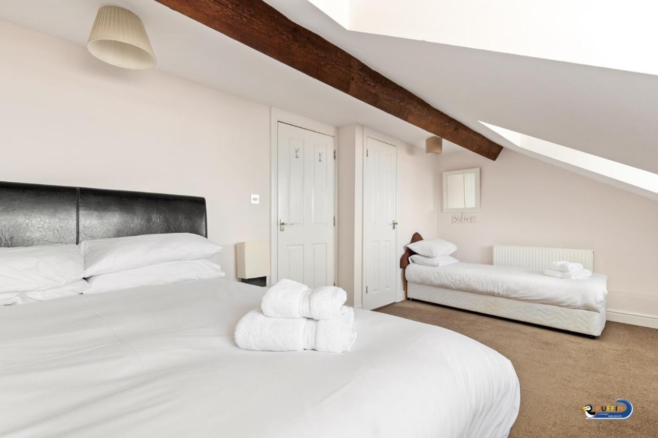 Kilmore - Beach Front House, Direct Beach Access, Spectacular Sea Views サンダースフット エクステリア 写真